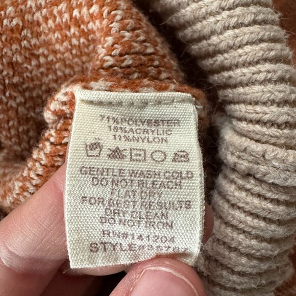 Chevron striped cardigan button cropped sweater - Picture 8 of 8